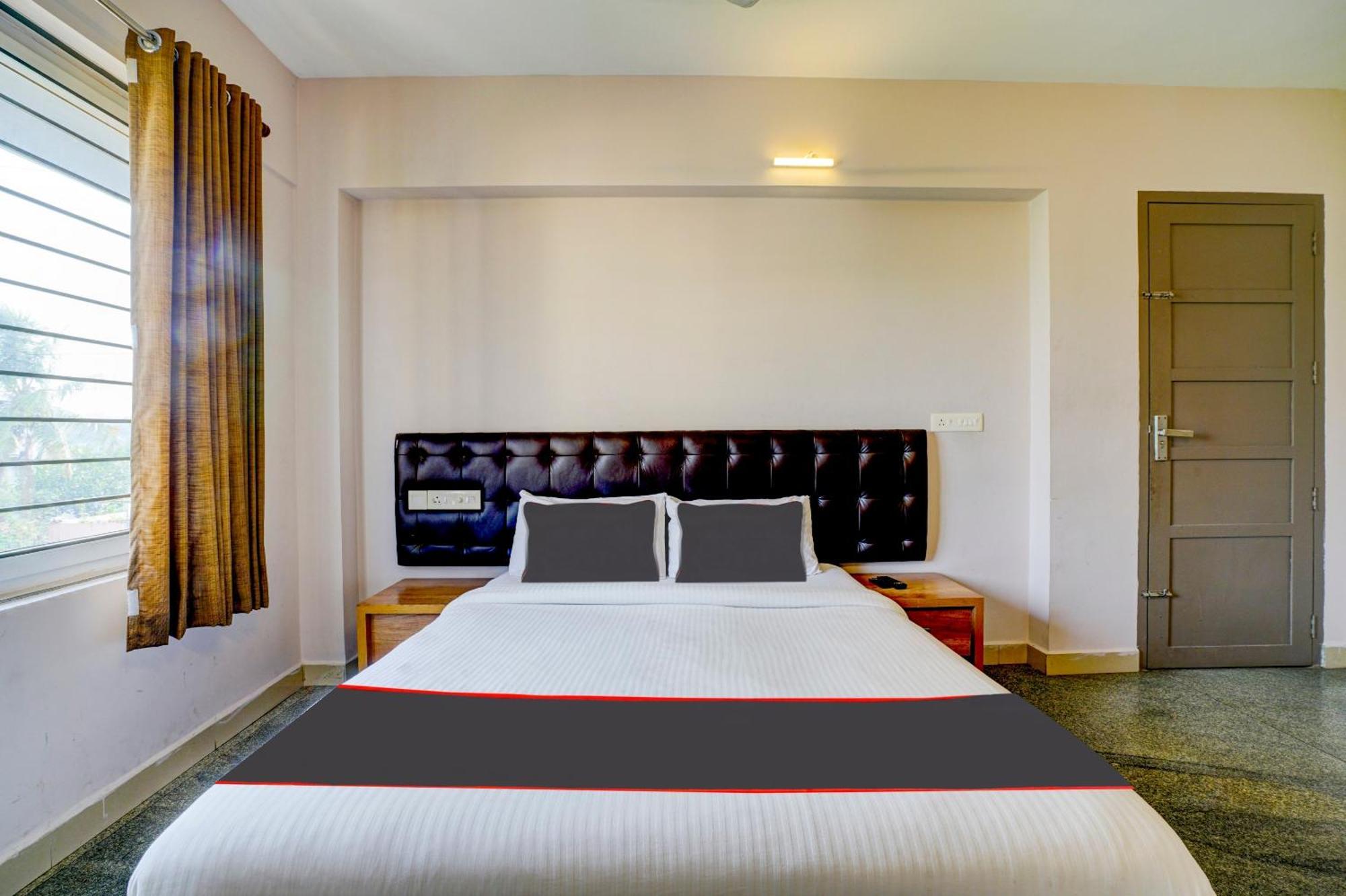 Super Collection O Premium Crystal Residency Hotel Kochi Exterior photo